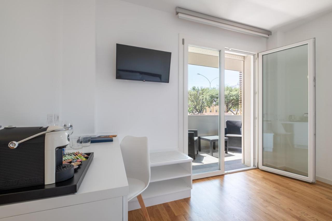 Helios Guest House Каляри Екстериор снимка