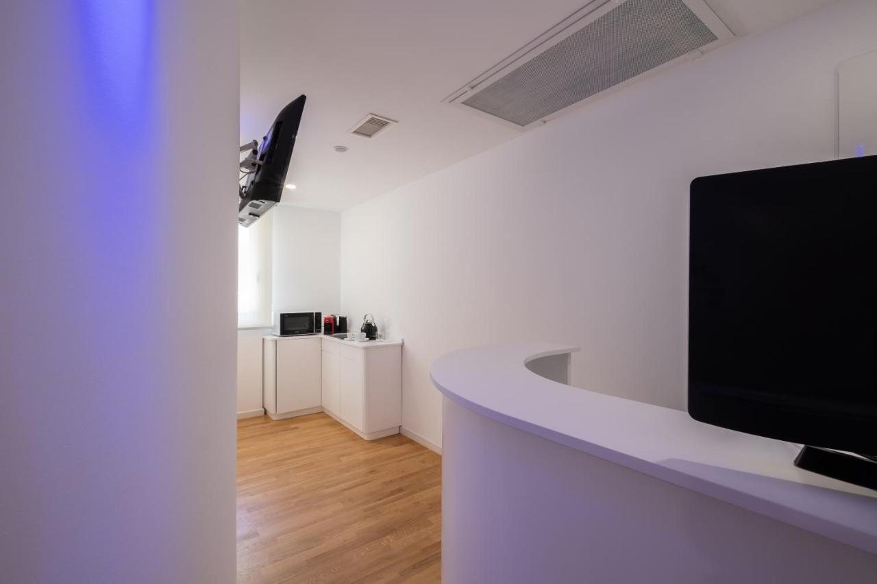Helios Guest House Каляри Екстериор снимка