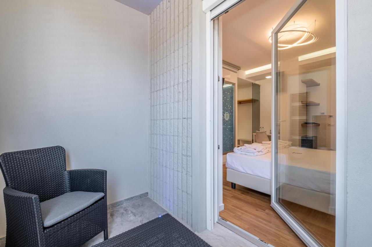 Helios Guest House Каляри Екстериор снимка